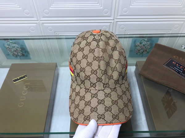 ブランド帽子着用イメージ